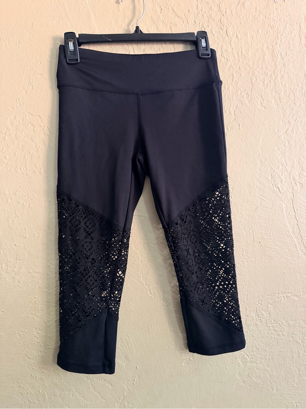 Material Girl Black Lace Panel Capri Leggings